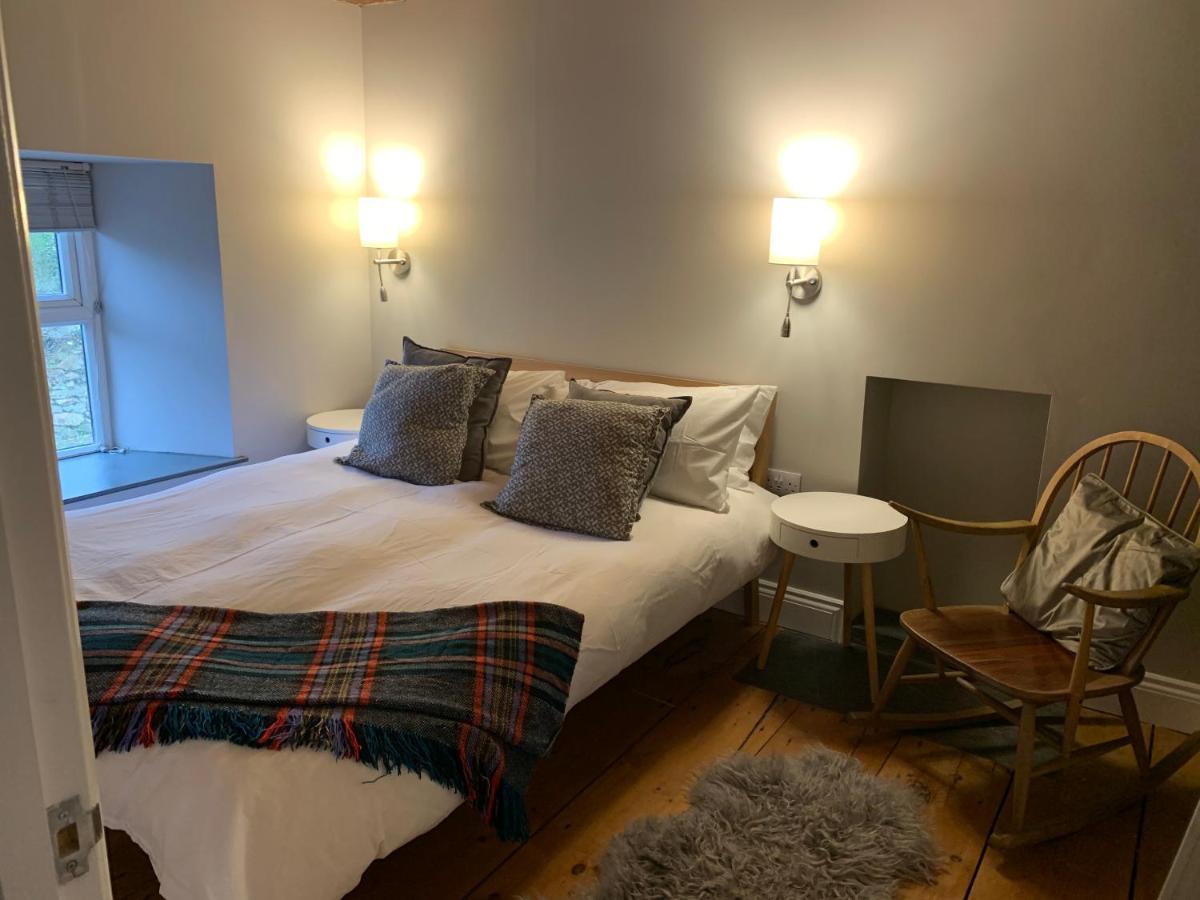 Min-Y-Fford Sleeps 6 Plus Pet Newport  Ngoại thất bức ảnh